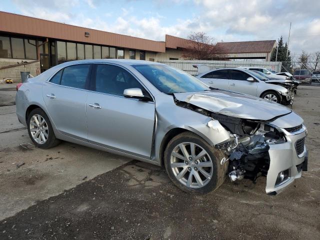 1G11F5SLXFU139859 - 2015 CHEVROLET MALIBU LTZ SILVER photo 4