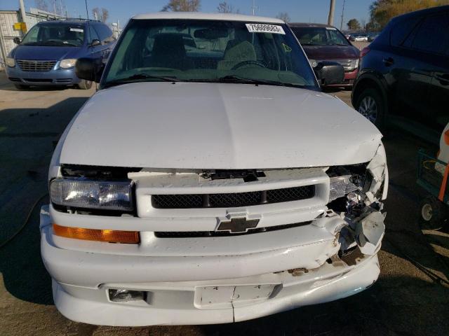 1GCCS19W418123419 - 2001 CHEVROLET S TRUCK S10 WHITE photo 5