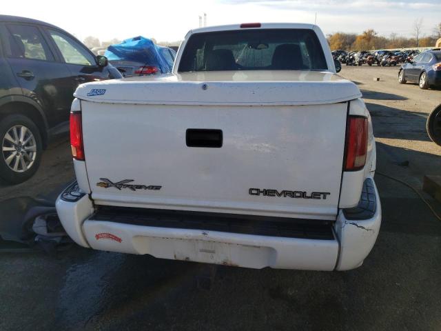 1GCCS19W418123419 - 2001 CHEVROLET S TRUCK S10 WHITE photo 6