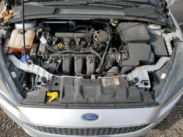 1FADP3K29FL319746 - 2015 FORD FOCUS SE SILVER photo 11