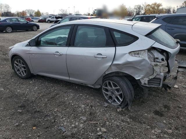 1FADP3K29FL319746 - 2015 FORD FOCUS SE SILVER photo 2