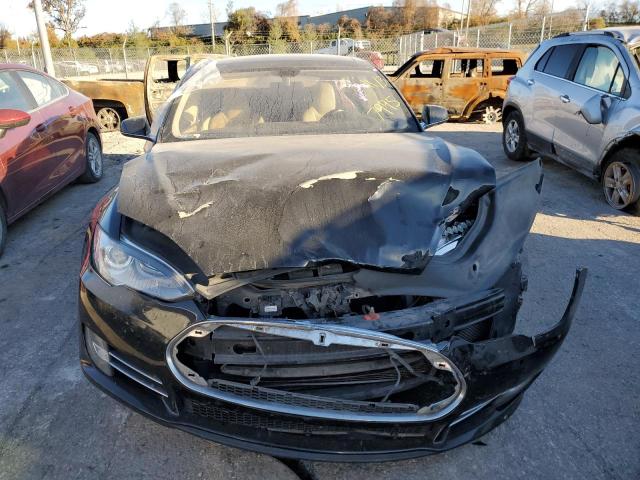 5YJSA1CP8DFP27995 - 2013 TESLA MODEL S Սև լուսանկար 5