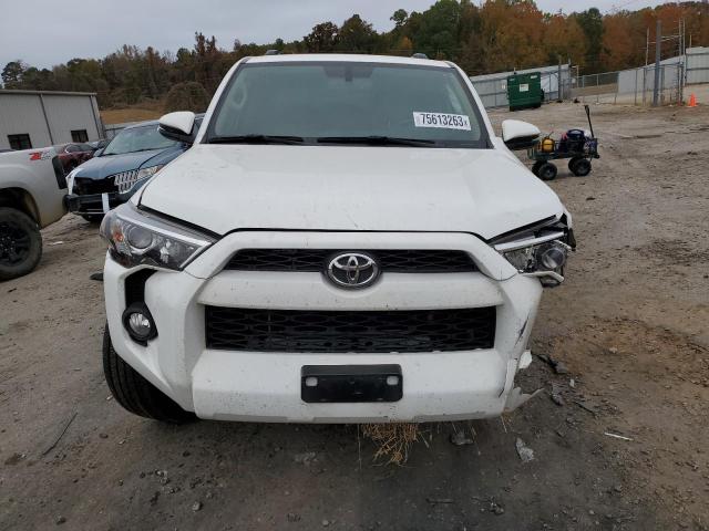 JTEBU5JR3K5714486 - 2019 TOYOTA 4RUNNER SR5 WHITE photo 5