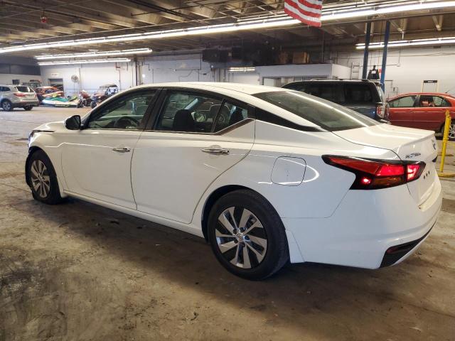 1N4BL4BV6MN330885 - 2021 NISSAN ALTIMA S WHITE photo 2