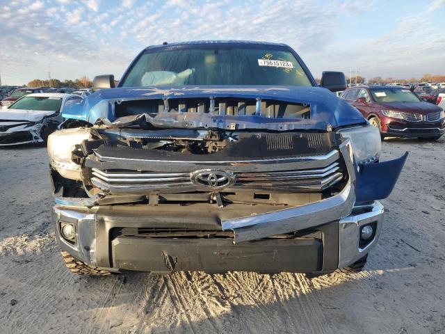 5TFRW5F12HX215921 - 2017 TOYOTA TUNDRA DOUBLE CAB SR/SR5 BLUE photo 5