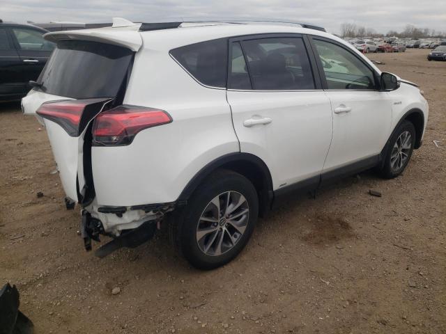 JTMRJREVXJD181678 - 2018 TOYOTA RAV4 HV LE WHITE photo 3