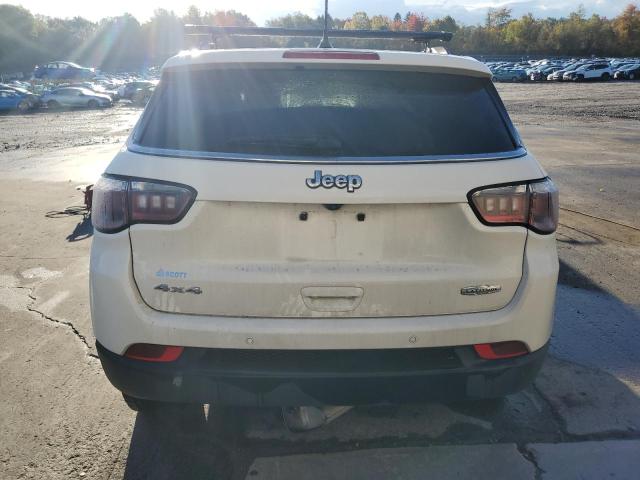 3C4NJDBB6JT331792 - 2018 JEEP COMPASS LATITUDE WHITE photo 6