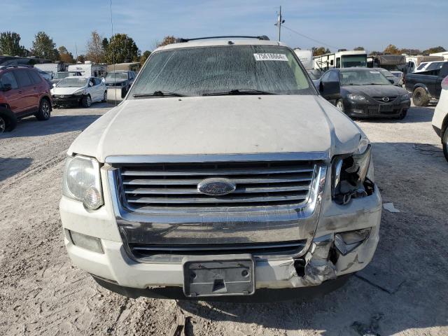 1FMEU7DE0AUA89969 - 2010 FORD EXPLORER XLT WHITE photo 5