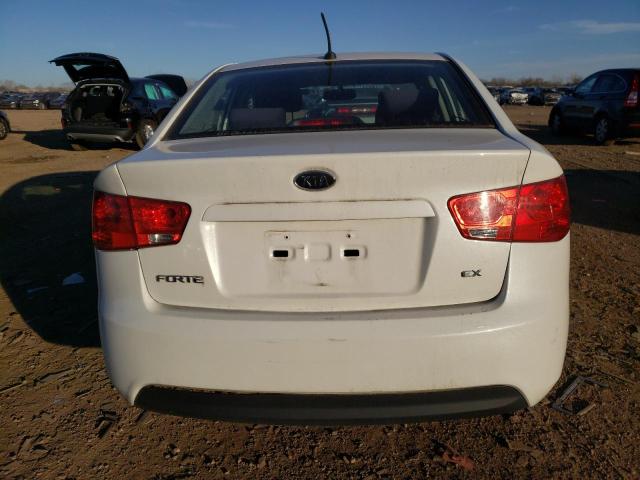 KNAFU4A2XD5736357 - 2013 KIA FORTE EX WHITE photo 6