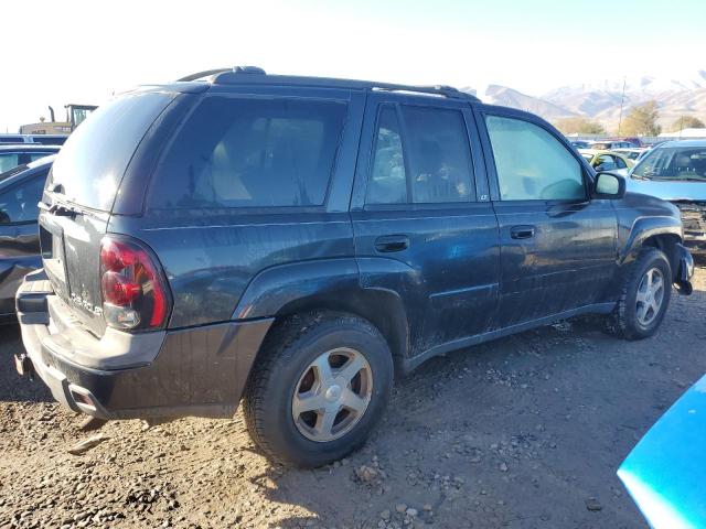 1GNDT13S332164449 - 2003 CHEVROLET TRAILBLAZE GRAY photo 3