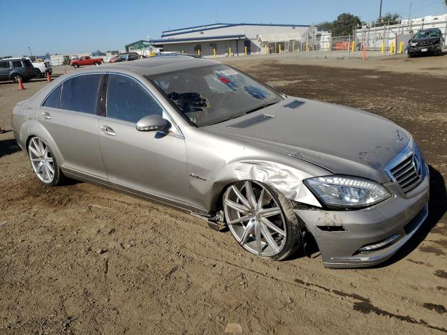 WDDNG71X37A035762 - 2007 MERCEDES-BENZ S 550 GOLD photo 4