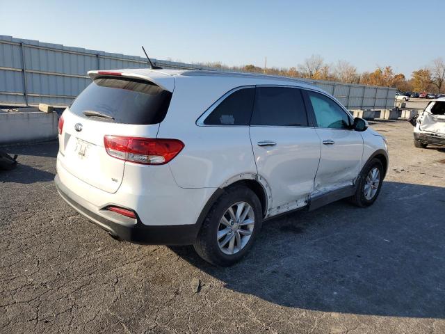 5XYPG4A5XHG220859 - 2017 KIA SORENTO LX WHITE photo 3