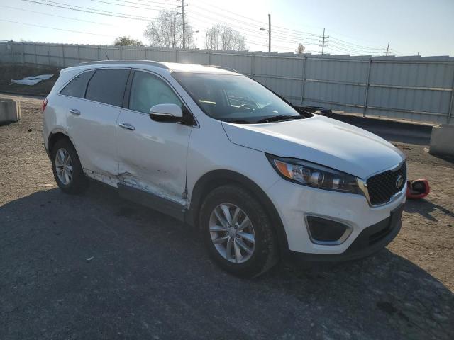 5XYPG4A5XHG220859 - 2017 KIA SORENTO LX WHITE photo 4