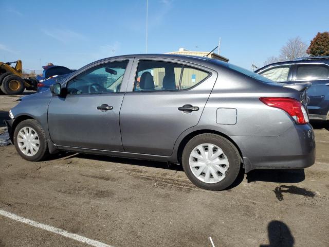 3N1CN7AP8JL836343 - 2018 NISSAN VERSA S GRAY photo 2