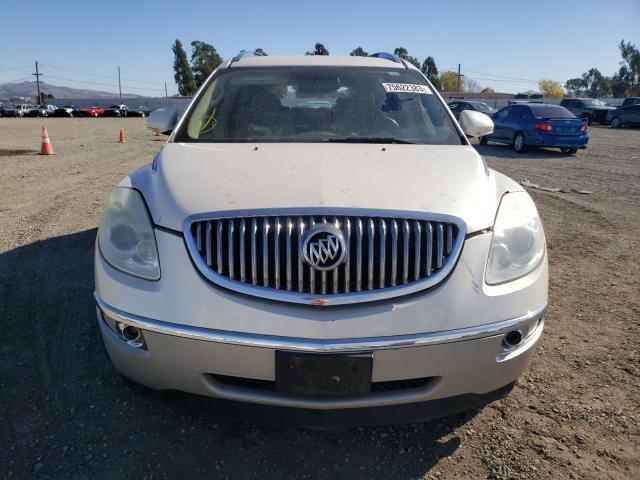 5GALVAED6AJ262179 - 2010 BUICK ENCLAVE CX WHITE photo 5