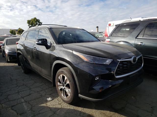 5TDHZRBH7NS593490 - 2022 TOYOTA HIGHLANDER XLE BLACK photo 4