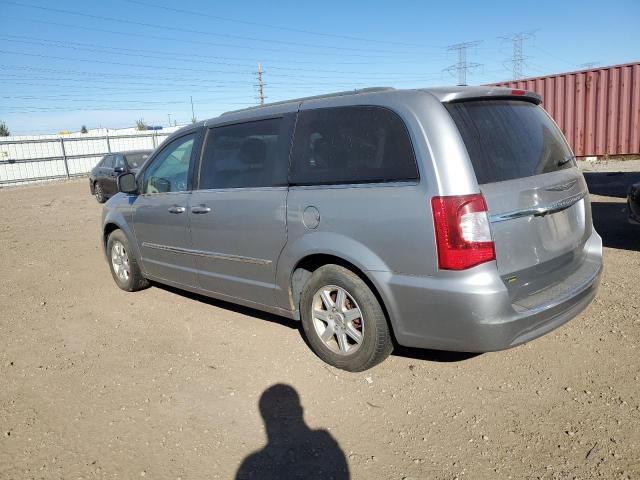 2C4RC1BG3DR576840 - 2013 CHRYSLER TOWN & COU TOURING SILVER photo 2