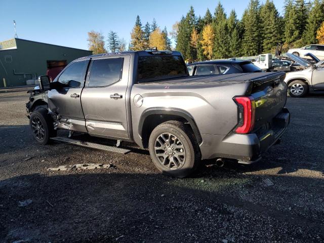 5TFNA5DBXNX052021 - 2022 TOYOTA TUNDRA CREWMAX PLATINUM Schwarz Foto 2