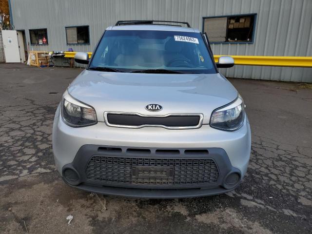 KNDJN2A22F7773666 - 2015 KIA SOUL SILVER photo 5