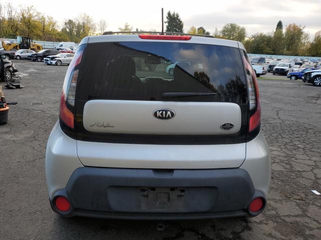 KNDJN2A22F7773666 - 2015 KIA SOUL SILVER photo 6