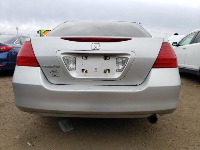 1HGCM56336A059242 - 2006 HONDA ACCORD SE SILVER photo 6