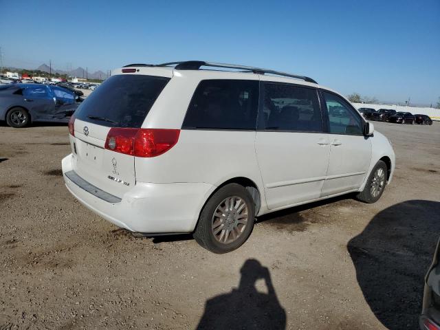 5TDZK22C67S080836 - 2007 TOYOTA SIENNA XLE WHITE photo 3