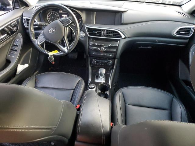 SJKCH5CRXJA044173 - 2018 INFINITI QX30 BASE أزرق صورة 8