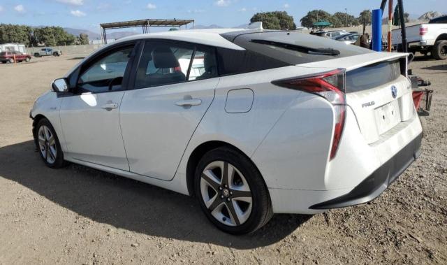 JTDKARFUXH3032307 - 2017 TOYOTA PRIUS WHITE photo 2