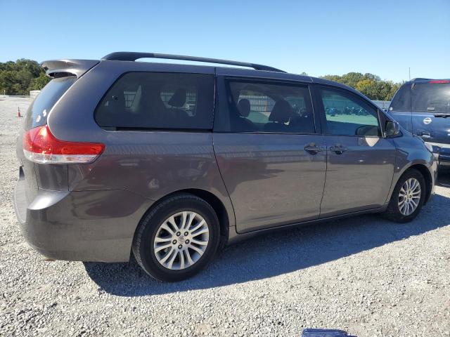 5TDYK3DC4DS375119 - 2013 TOYOTA SIENNA XLE CHARCOAL photo 3