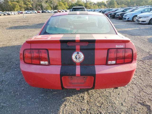 1ZVHT80N285193381 - 2008 FORD MUSTANG RED photo 6