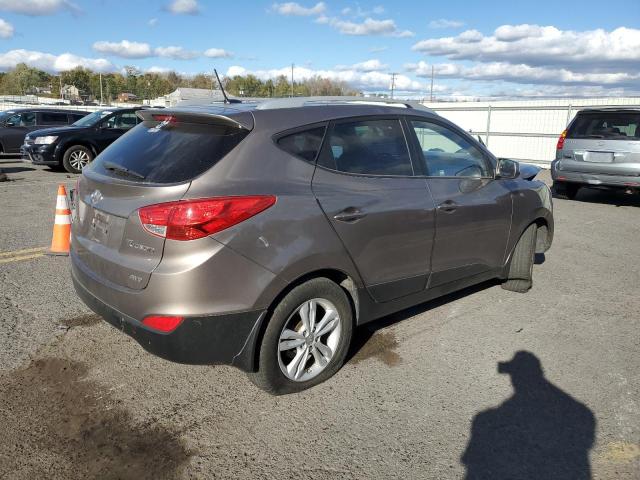 KM8JUCAC2BU203563 - 2011 HYUNDAI TUCSON GLS BROWN photo 3