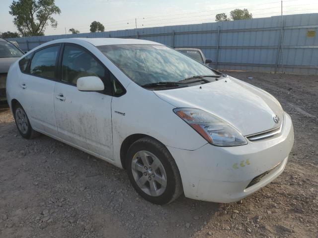 JTDKB20U293465537 - 2009 TOYOTA PRIUS WHITE photo 4