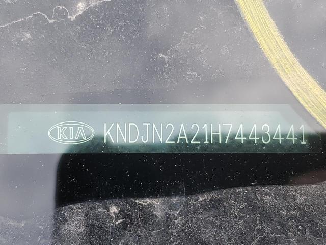 KNDJN2A21H7443441 - 2017 KIA SOUL BLACK photo 12