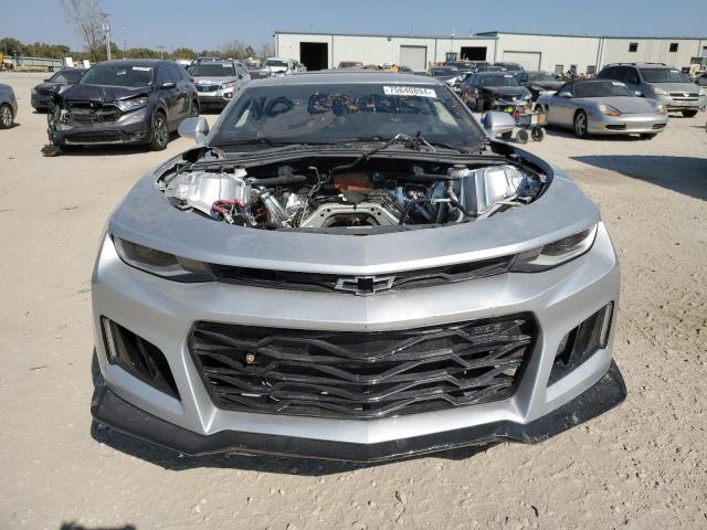1G1FK1R62J0188421 - 2018 CHEVROLET CAMARO ZL1 银色 照片 5