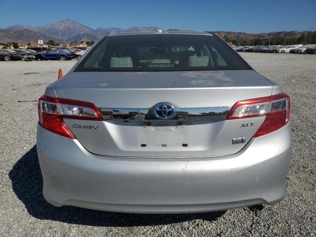 4T1BD1FK8DU075969 - 2013 TOYOTA CAMRY HYBRID SILVER photo 6