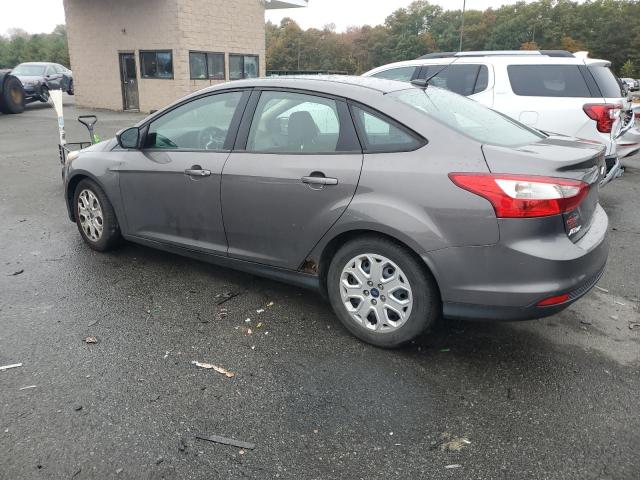 1FAHP3F29CL292426 - 2012 FORD FOCUS SE GRAY photo 2