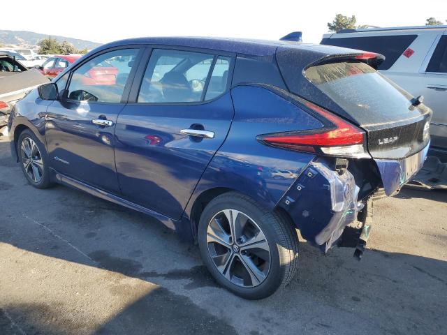 1N4AZ1CPXJC317699 - 2018 NISSAN LEAF S BLUE photo 2