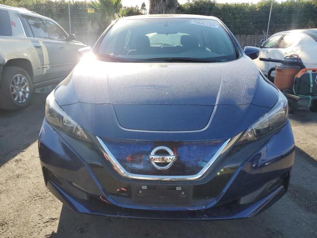 1N4AZ1CPXJC317699 - 2018 NISSAN LEAF S BLUE photo 5