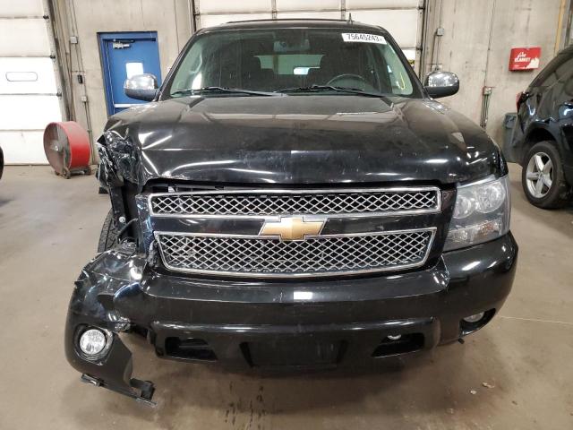 1GNSKAE09BR243975 - 2011 CHEVROLET TAHOE K1500 LS BLACK photo 5