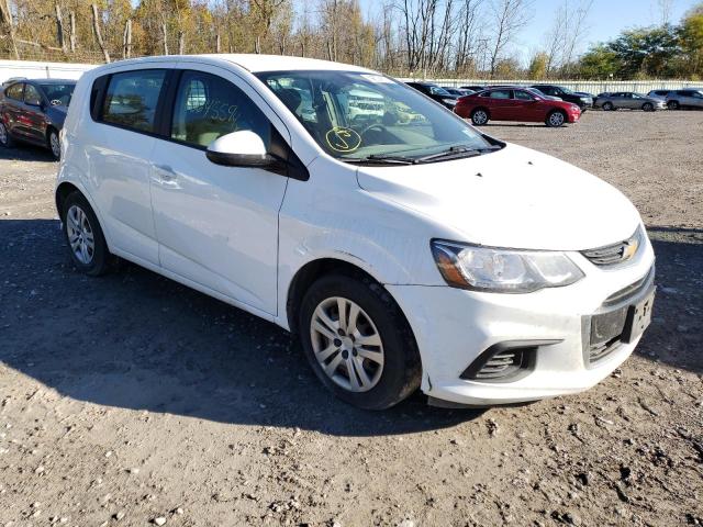 1G1JG6SB5K4143595 - 2019 CHEVROLET SONIC WHITE photo 4