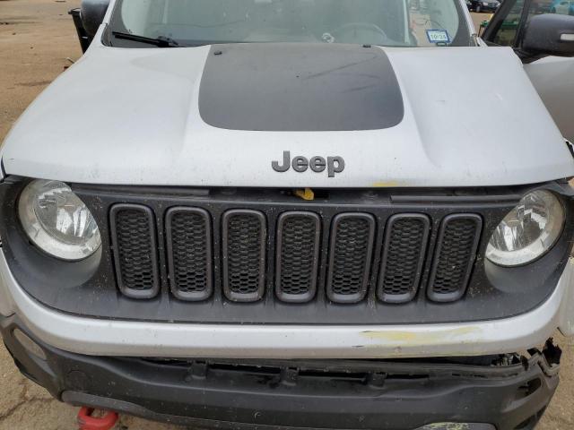 ZACCJBCT3GPD41554 - 2016 JEEP RENEGADE TRAILHAWK SILVER photo 11