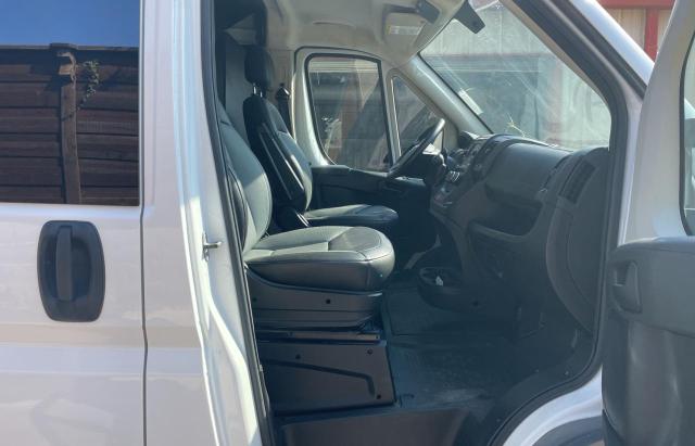 3C6TRVCG0FE507190 - 2015 RAM PROMASTER 2500 HIGH أبيض صورة 5