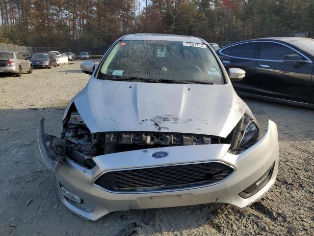 1FADP3H25HL252458 - 2017 FORD FOCUS SEL SILVER photo 5