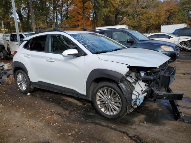 KM8K6CAA6MU664779 - 2021 HYUNDAI KONA SEL PLUS WHITE photo 4