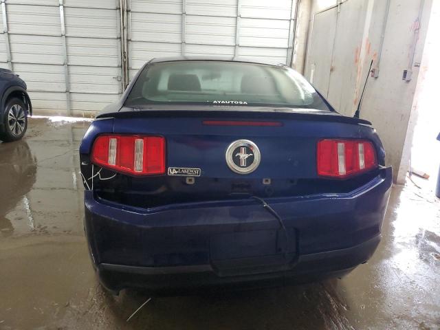 1ZVBP8AM2C5216392 - 2012 FORD MUSTANG BLUE photo 6