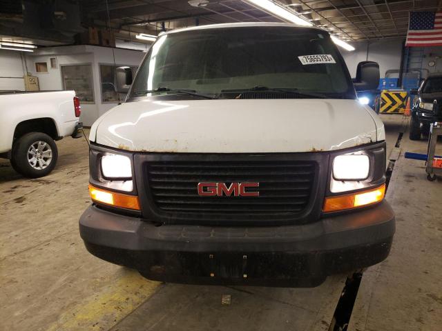 1GTGG25V071113266 - 2007 GMC SAVANA G2500 WHITE photo 5