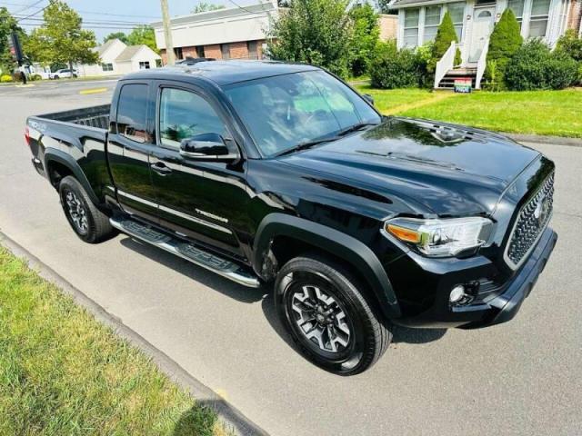 5TFSZ5AN3KX193521 - 2019 TOYOTA TACOMA ACCESS CAB შავი ფოტო 4