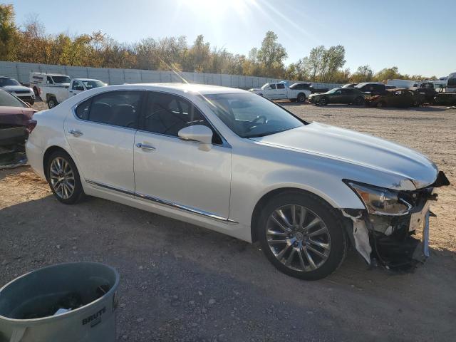 JTHGL5EF2H5057829 - 2017 LEXUS LS 460L WHITE photo 4