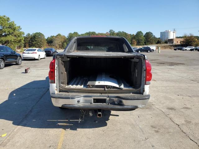 3GNEC13TX3G223596 - 2003 CHEVROLET AVALANCHE C1500 WHITE photo 6