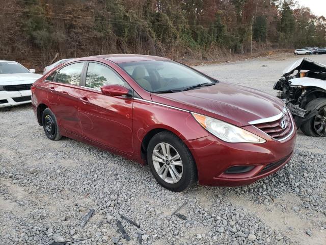 5NPEB4AC0DH707818 - 2013 HYUNDAI SONATA GLS RED photo 4